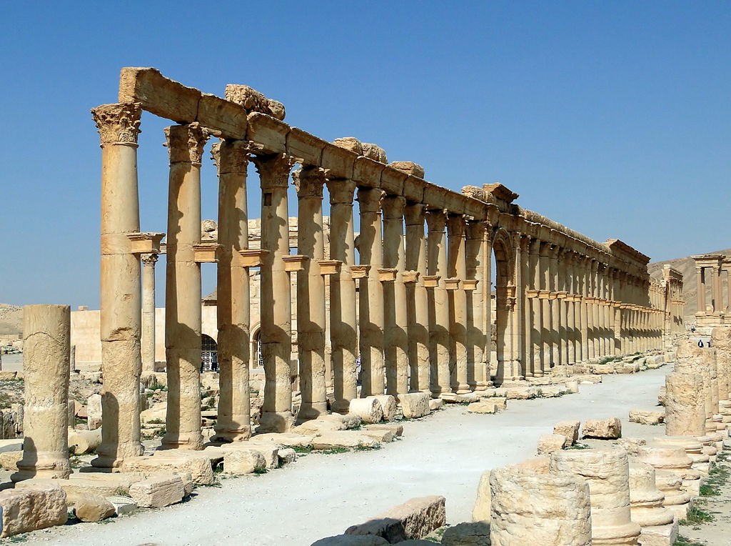 Palmyra; By Bernard Gagnon (Own work) [GFDL (http://www.gnu.org/copyleft/fdl.html) or CC BY-SA 4.0-3.0-2.5-2.0-1.0 (http://creativecommons.org/licenses/by-sa/4.0-3.0-2.5-2.0-1.0)], via Wikimedia Commons